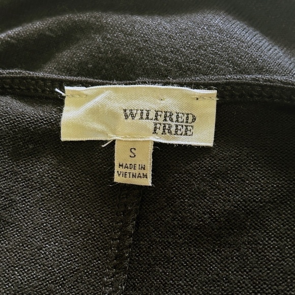 Aritzia Wilfred Free Black Dress Minimalist Tank Tunic Rayon Refined Fashion - Picture 10 of 15